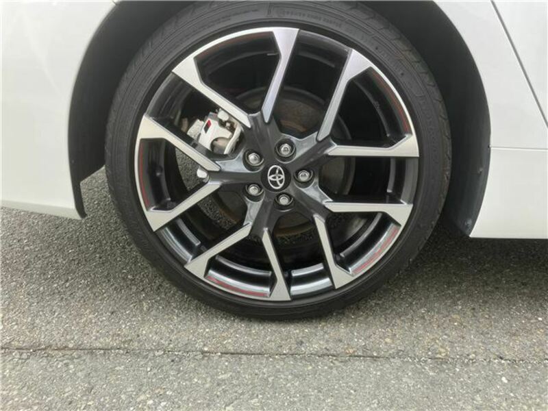 PRIUS PHV-8