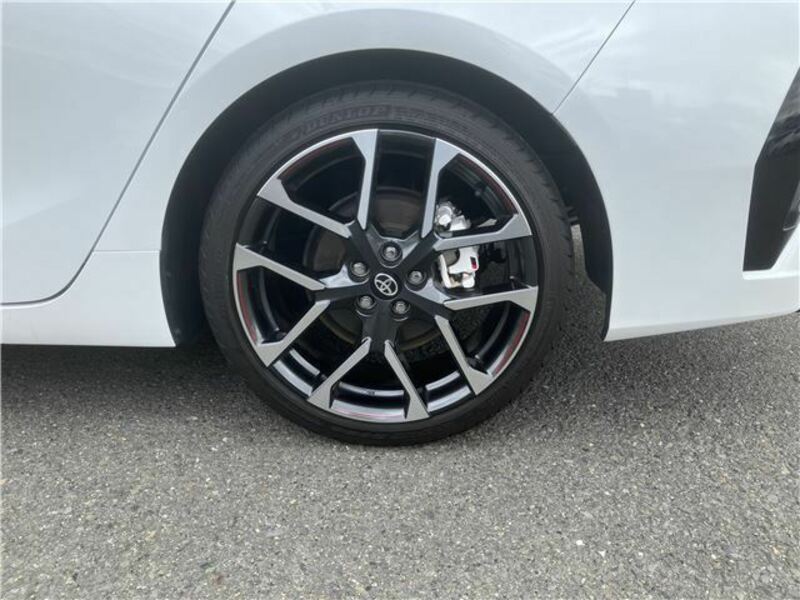PRIUS PHV-9