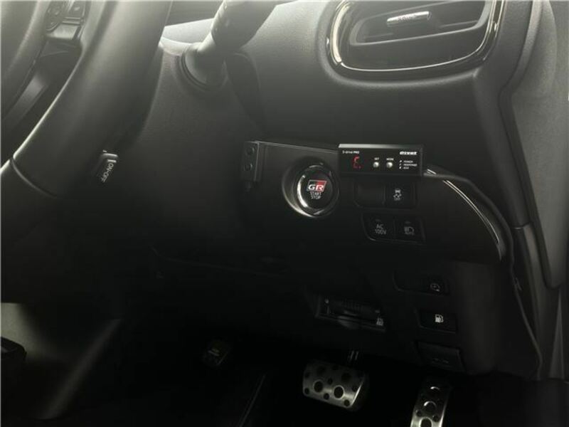 PRIUS PHV-24