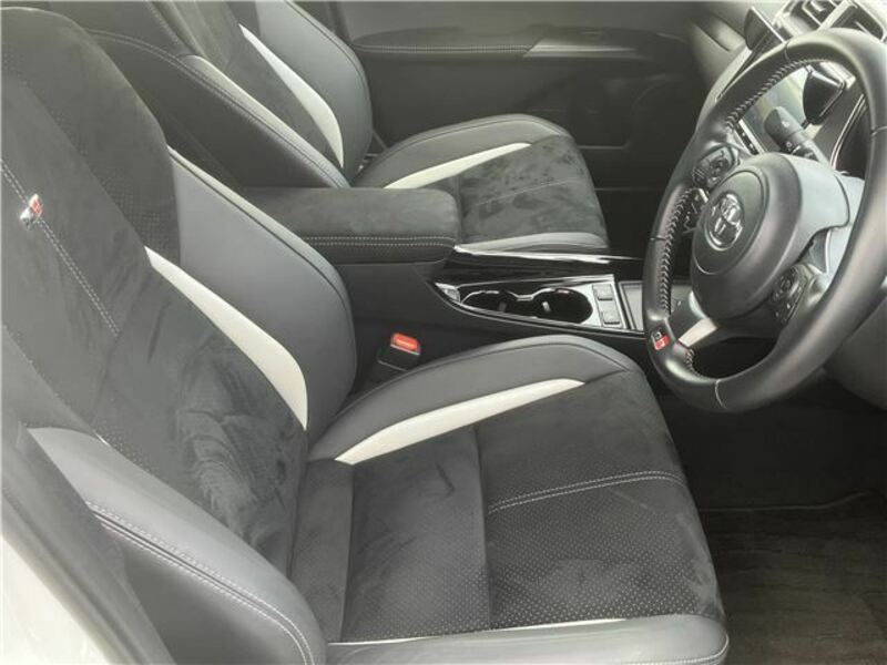 PRIUS PHV-31