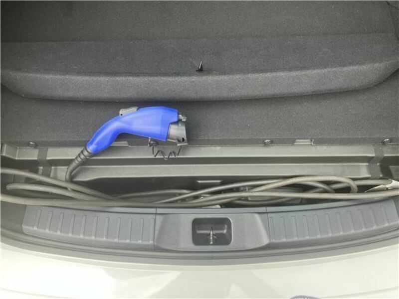 PRIUS PHV-40