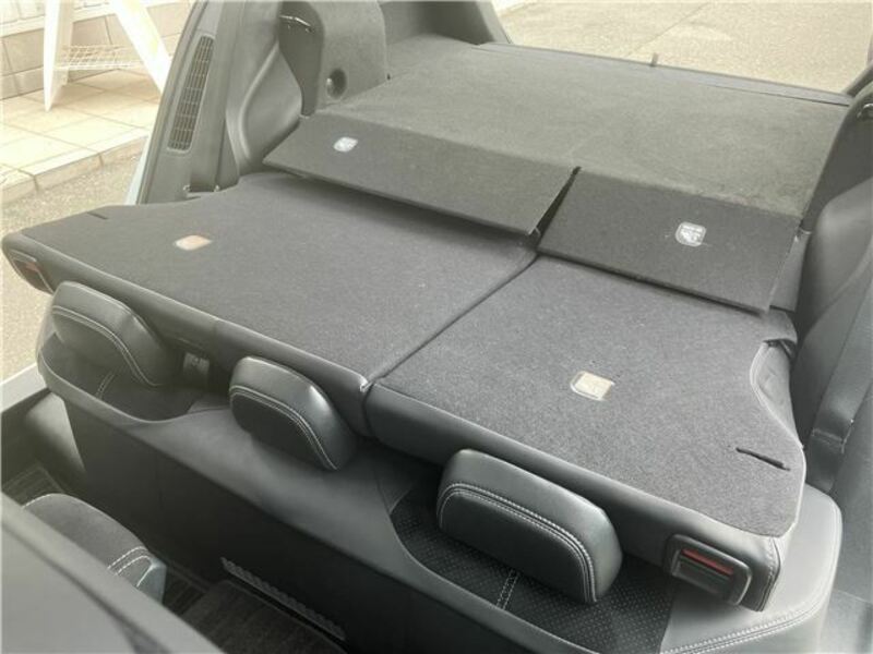 PRIUS PHV-44