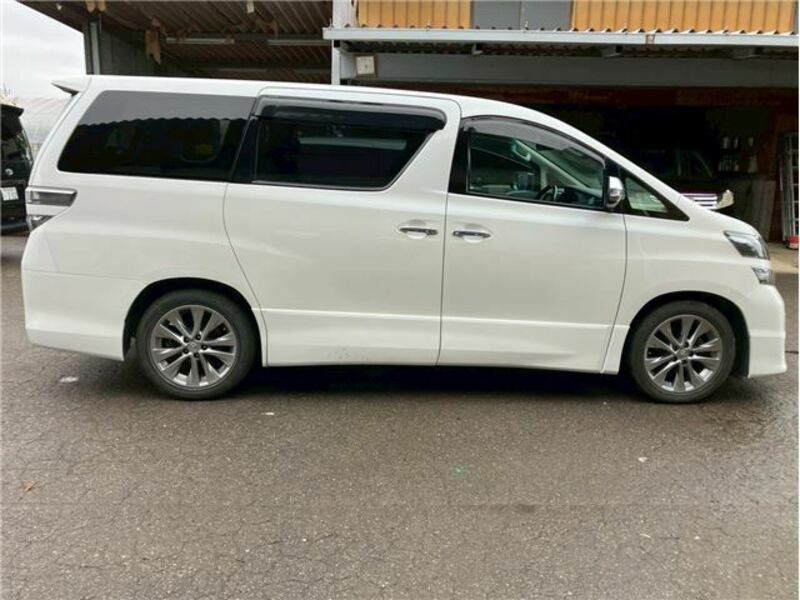 VELLFIRE