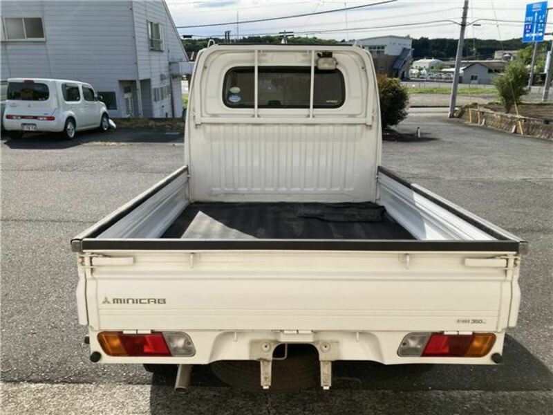 MINICAB TRUCK