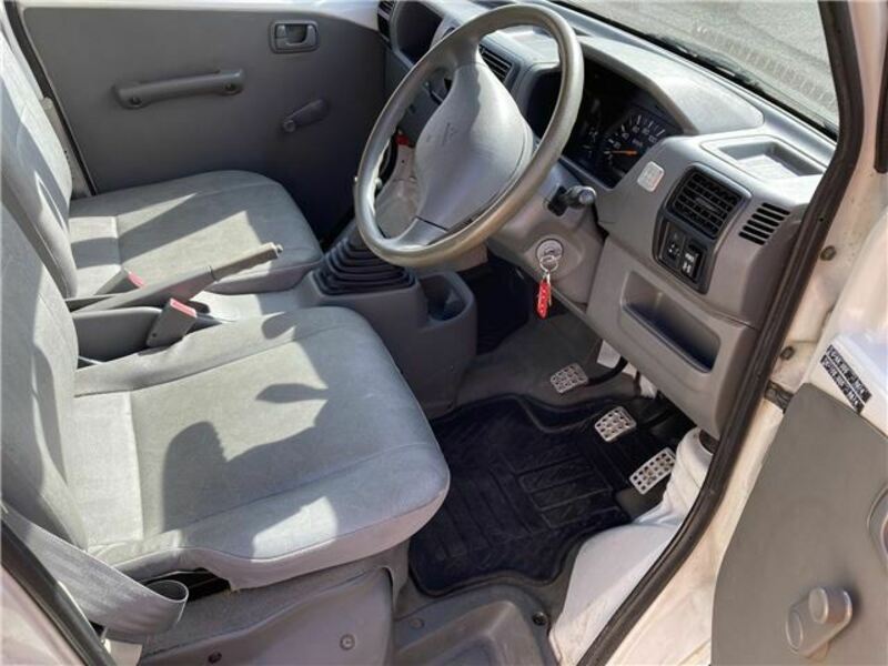 MINICAB TRUCK