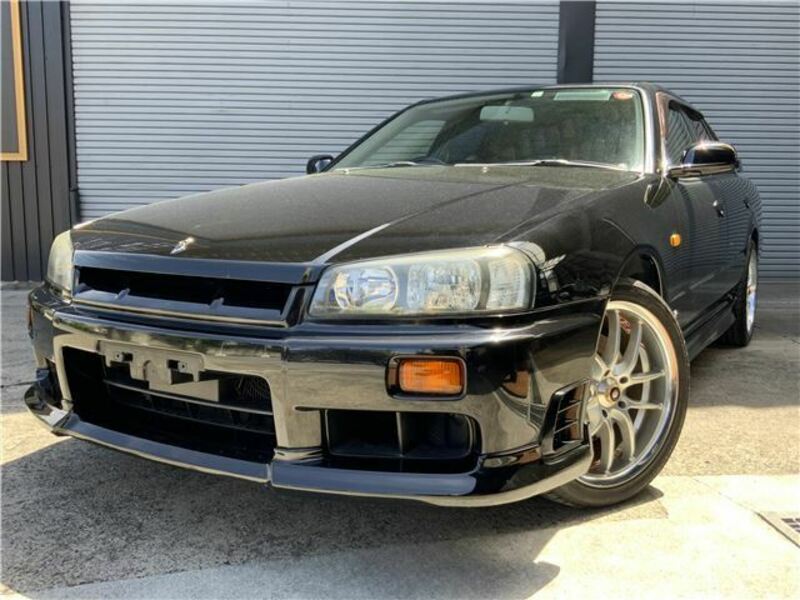 NISSAN　SKYLINE