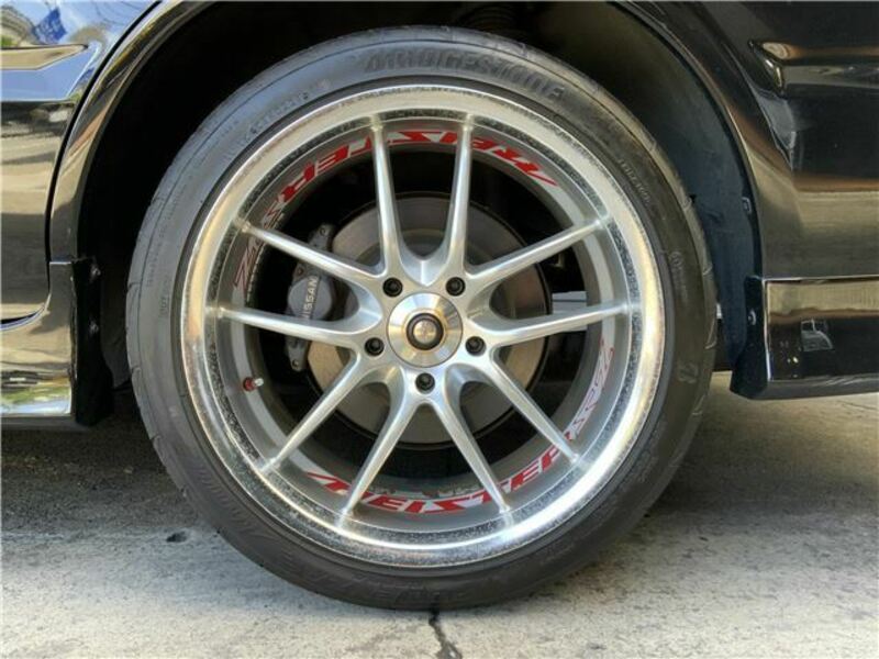 SKYLINE-17