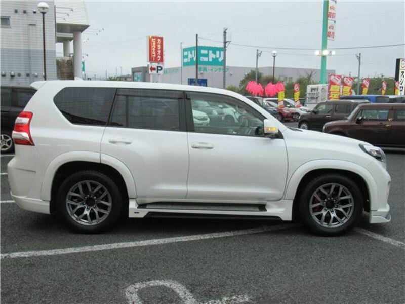 LAND CRUISER PRADO-4