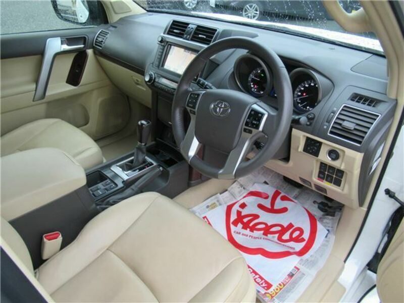 LAND CRUISER PRADO-16