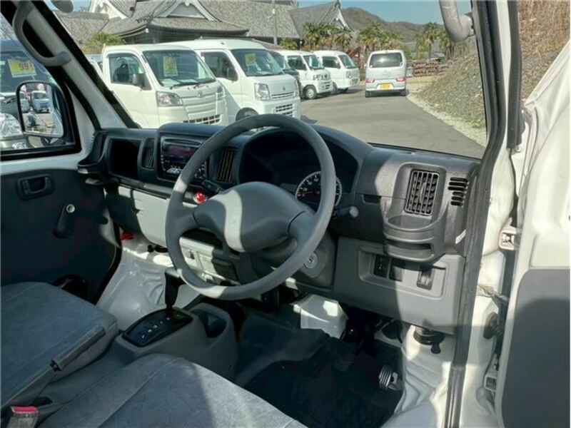 MINICAB TRUCK