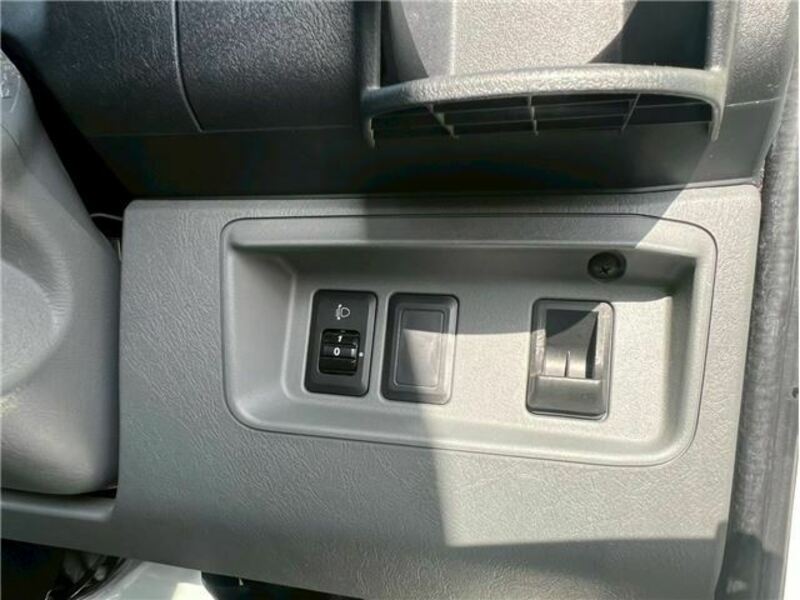 MINICAB TRUCK
