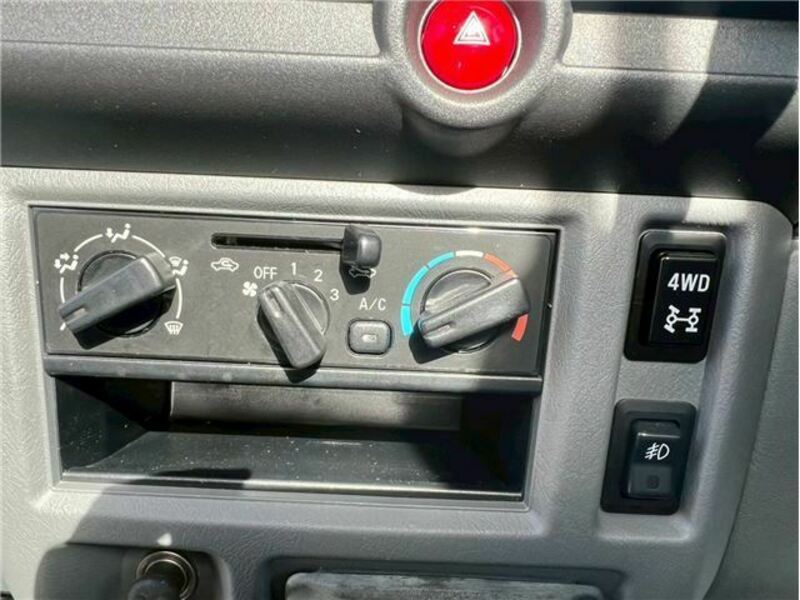 MINICAB TRUCK