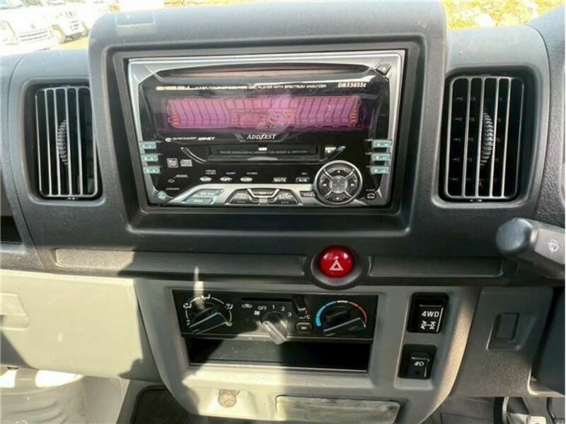 MINICAB TRUCK