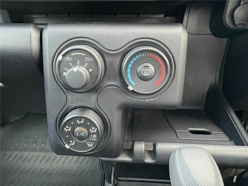 SUCCEED VAN