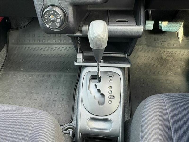 SUCCEED VAN