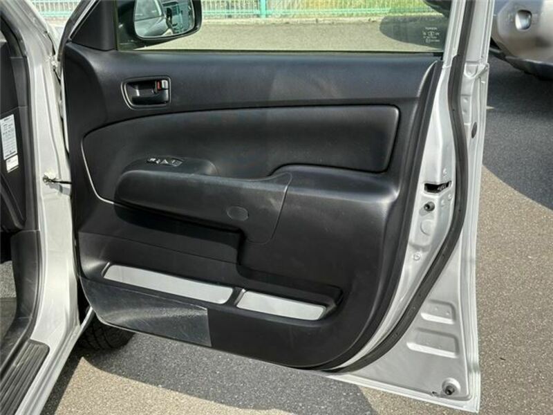 SUCCEED VAN