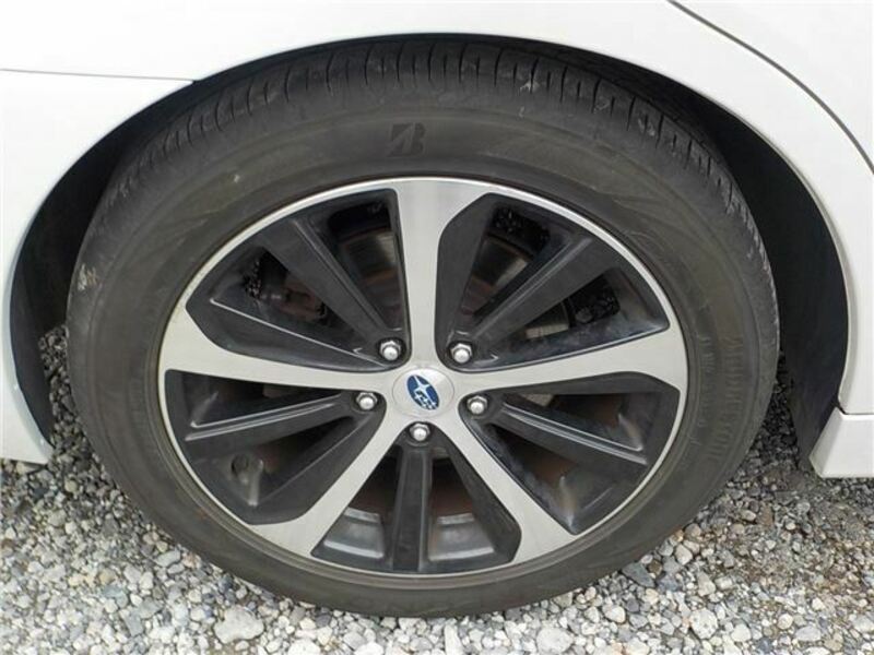 LEGACY B4