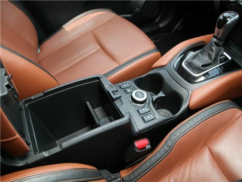 X-TRAIL-7