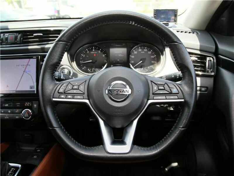 X-TRAIL-9