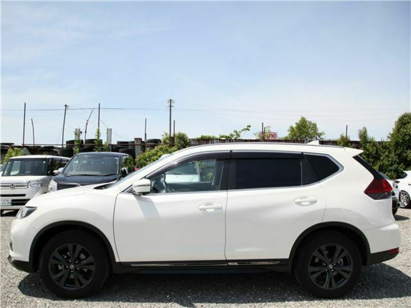 X-TRAIL-28