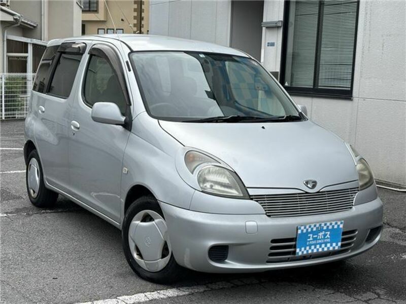 TOYOTA FUN CARGO