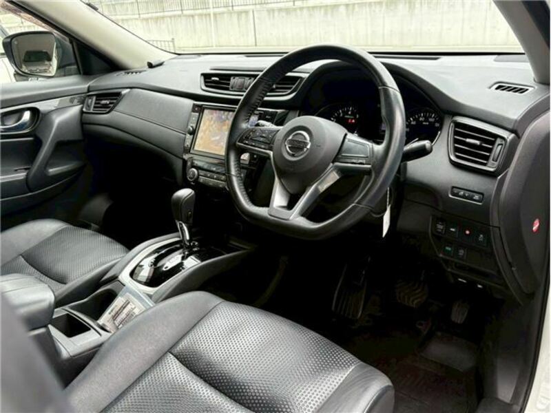 X-TRAIL-2