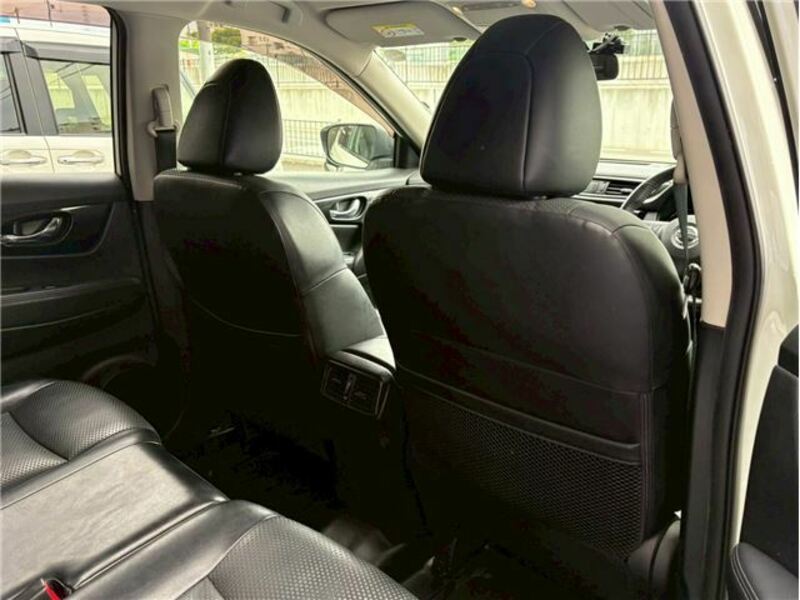X-TRAIL-27