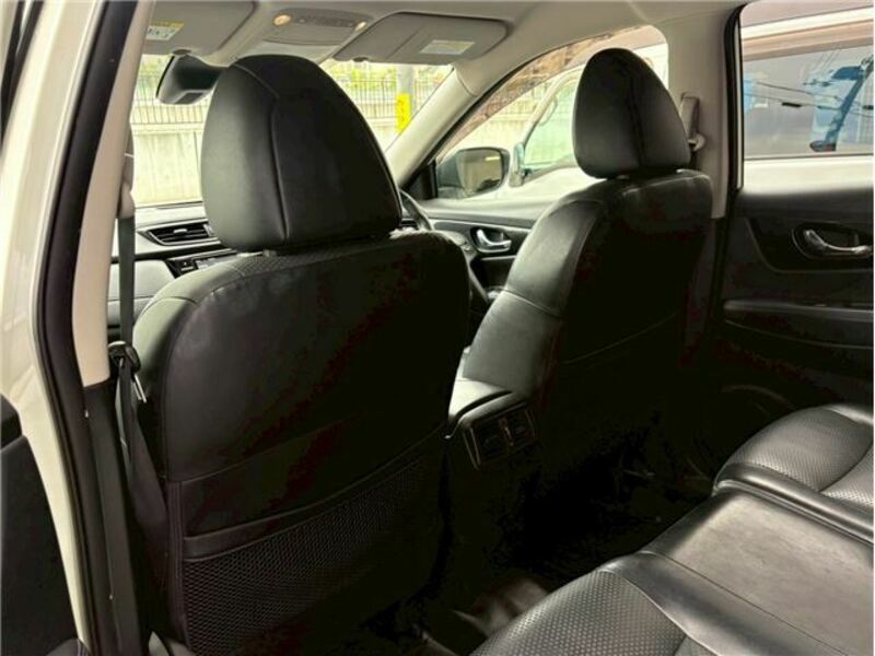 X-TRAIL-28