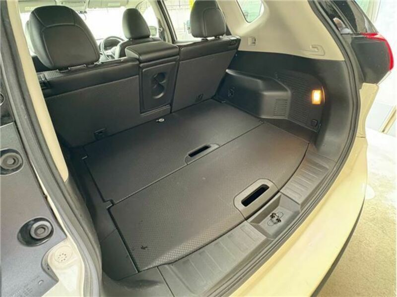 X-TRAIL-32