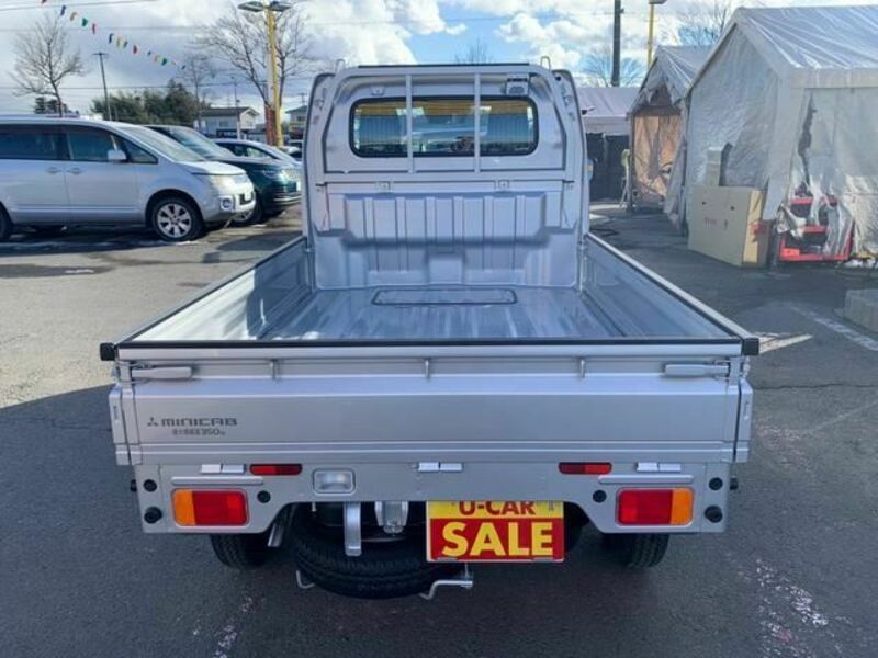 MINICAB TRUCK