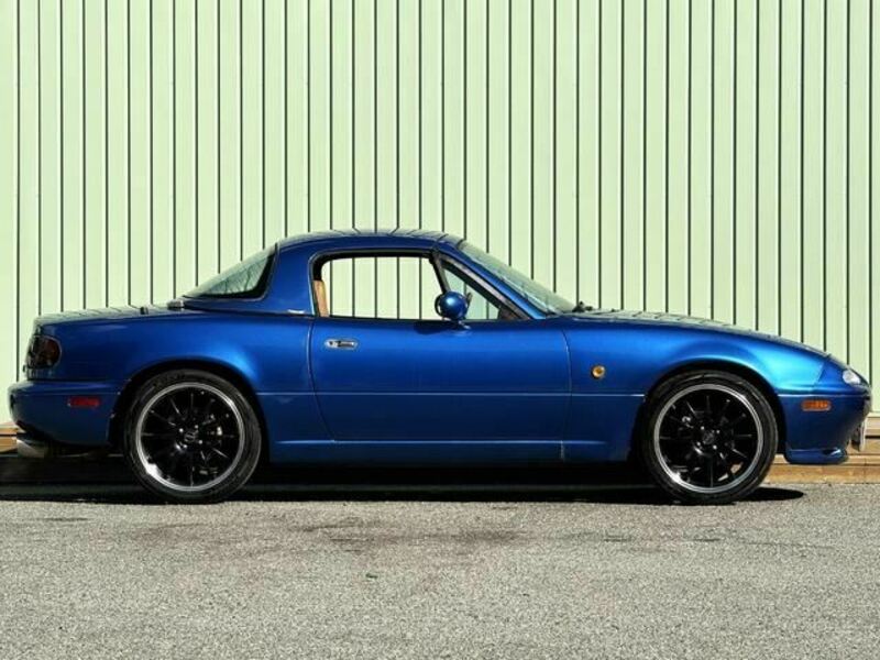 EUNOS ROADSTER