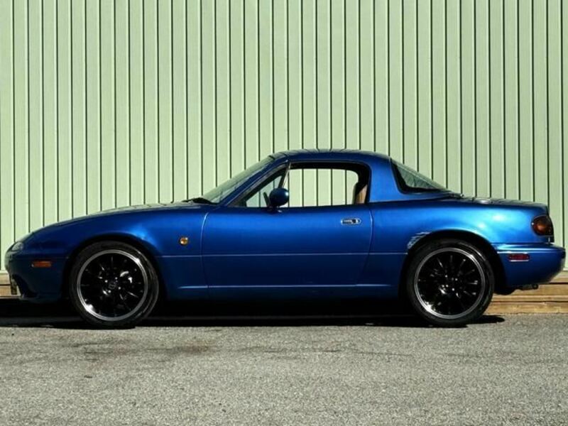 EUNOS ROADSTER