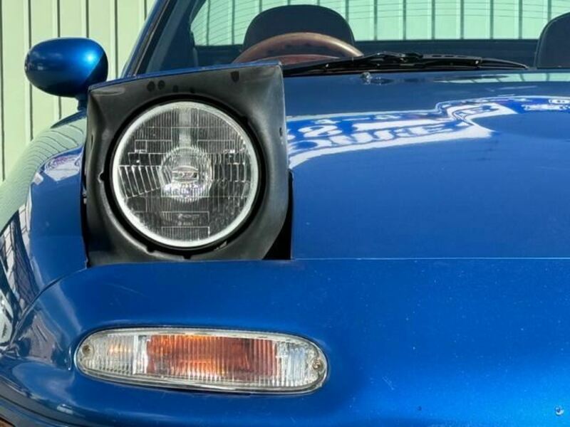 EUNOS ROADSTER