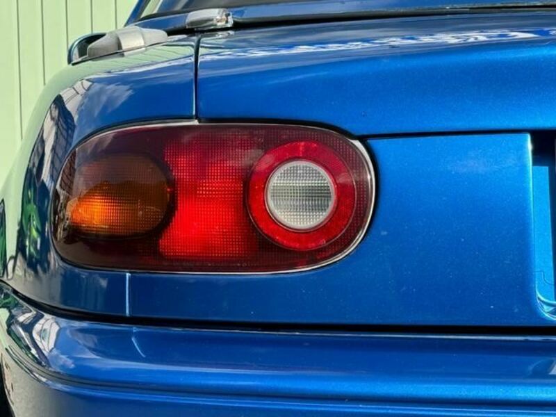 EUNOS ROADSTER