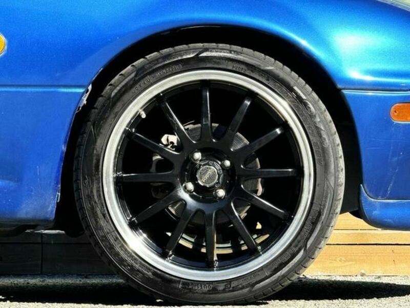 EUNOS ROADSTER