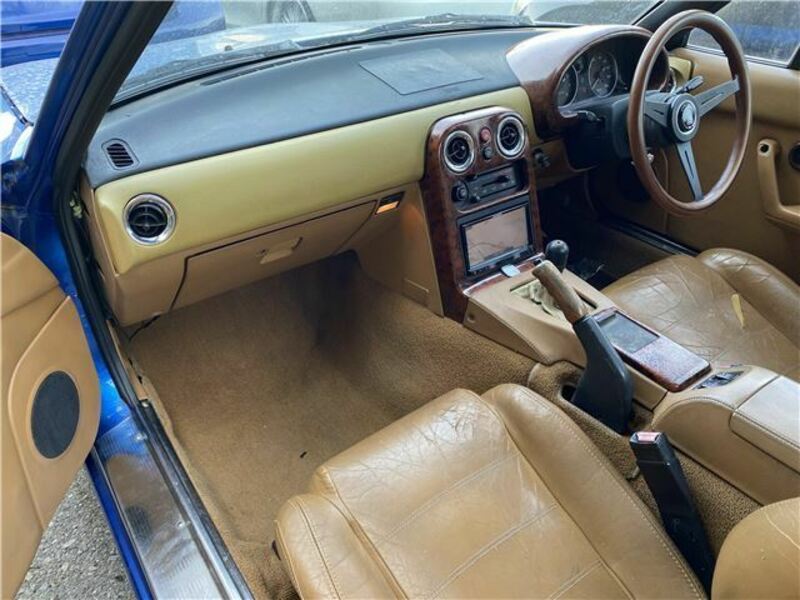 EUNOS ROADSTER