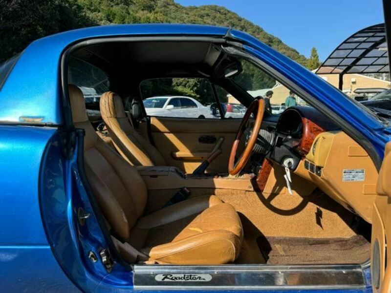 EUNOS ROADSTER