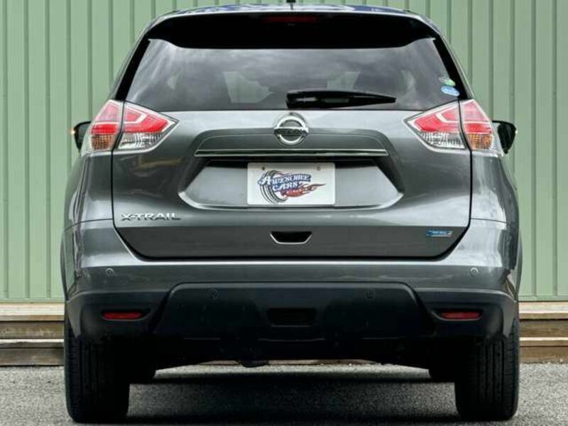 X-TRAIL