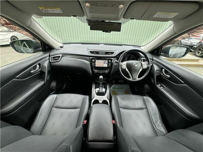 X-TRAIL