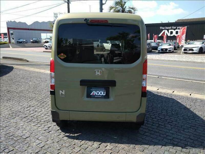 N-VAN-8