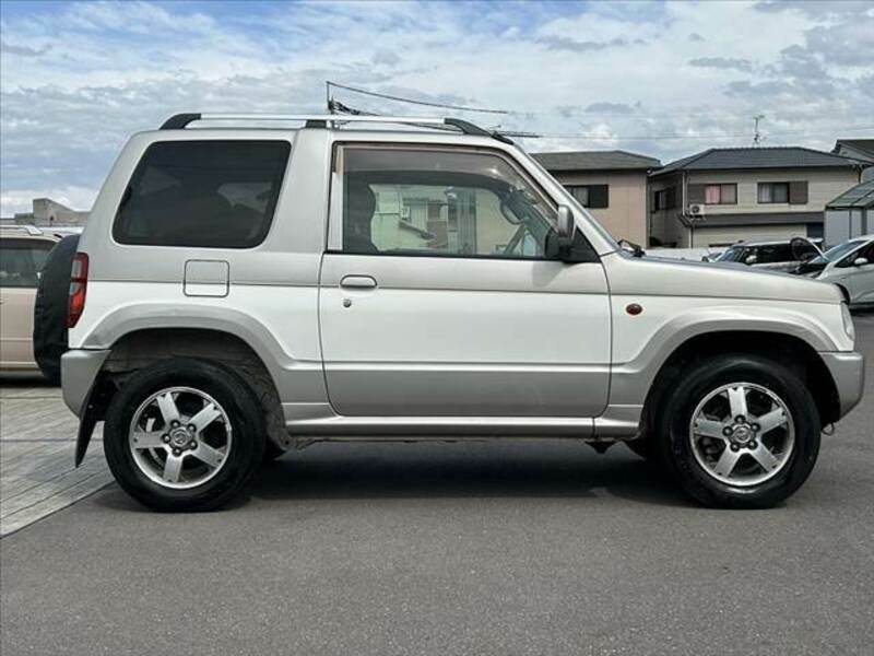 PAJERO MINI