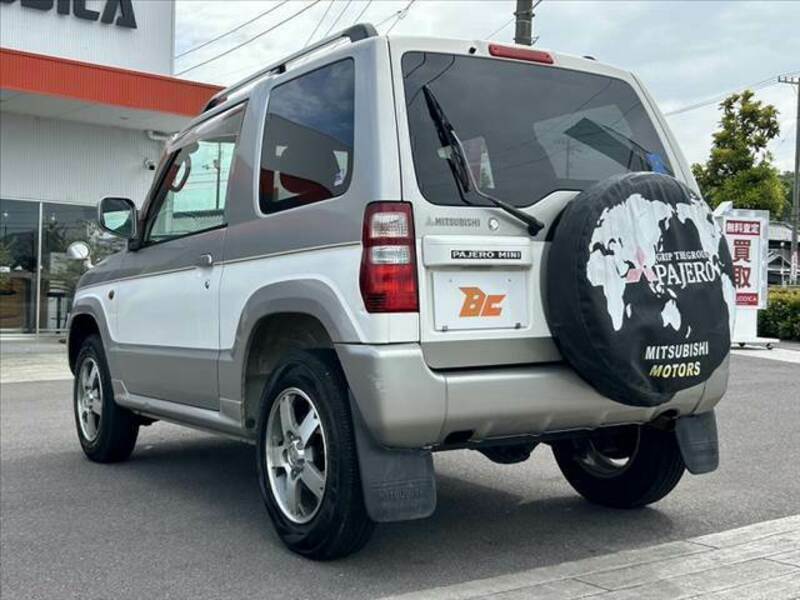 PAJERO MINI
