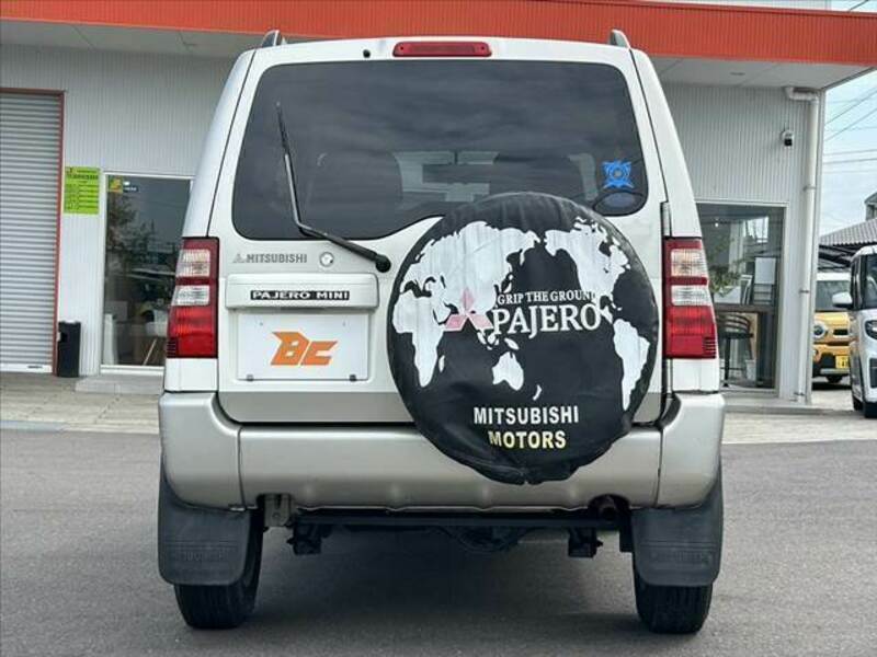 PAJERO MINI