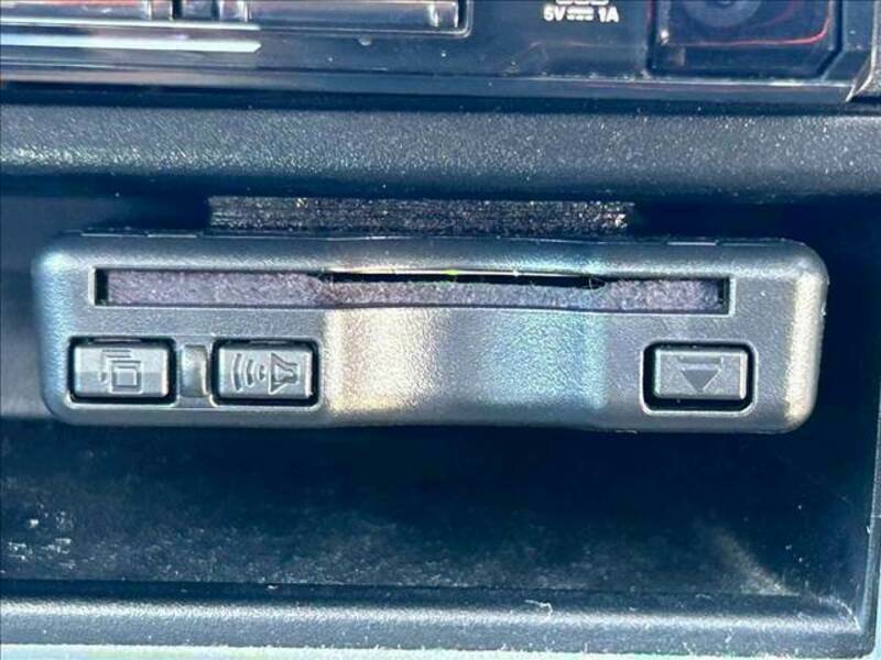 CLIPPER TRUCK