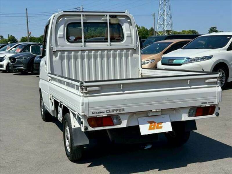 CLIPPER TRUCK