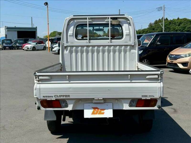 CLIPPER TRUCK