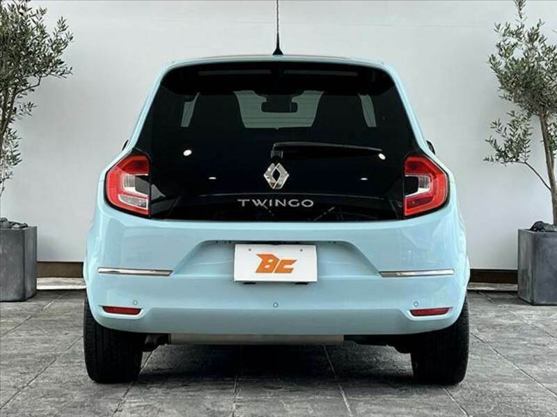 TWINGO-13