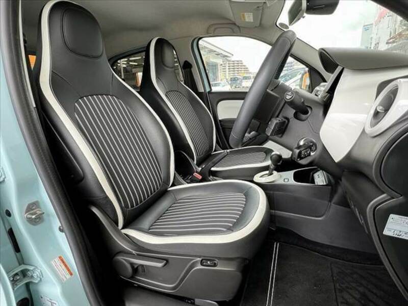 TWINGO-15
