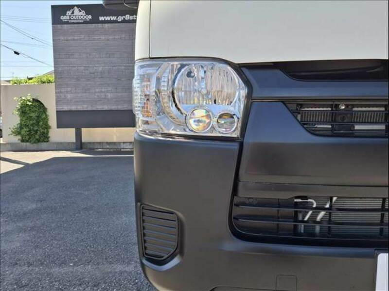HIACE VAN-8