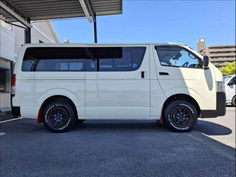 HIACE VAN-13
